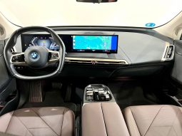 BMW/ iX  xDrive40 lleno