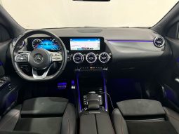 Mercedes Benz / GLA 200D lleno
